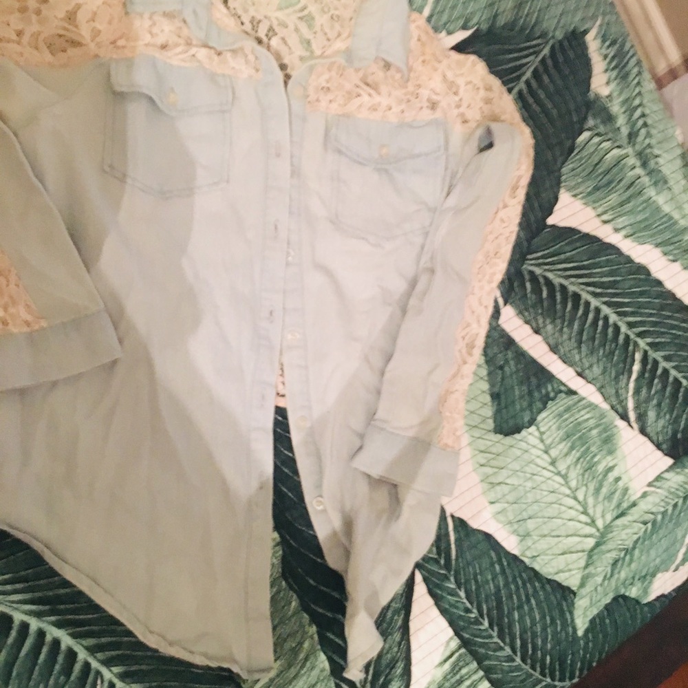 SAM SMITH LIGHT BLUE JEAN AND LACE TOP SZ M